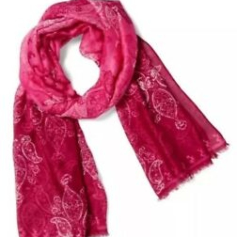 Vera Bradley Stamped Paisley Scarf
